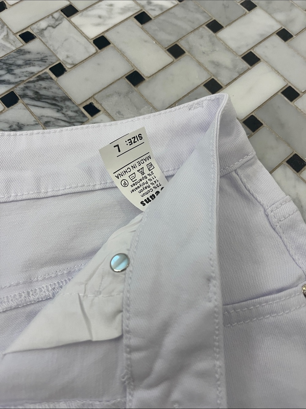 White Jean Shorts - Picture 3 of 3